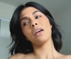 Amanda Trivizas Oil Tits Onlyfans Leaked