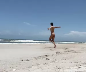 Cortney Palm Leaked Nude Beach Onlyfans