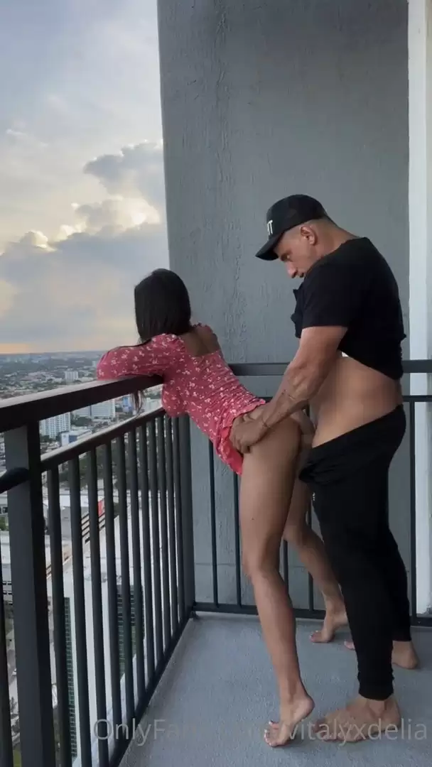 Delia Rose Balcony Sex Tape PPV OnlyFans Video Leaked