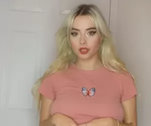 Julia Burch Onlyfans Leaked Whipped Cream on Tits