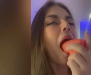[OnlyFans] Lauren Alexis Deepthroat Candy Dildo Onlyfans Video Leaked