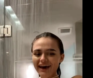 [OnlyFans] Megnutt02 Nude Shower Hair Wash