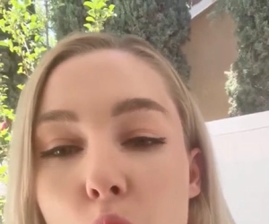 [OnlyFans] STPeach Popsicle Blowjob Fansly Video Leaked