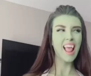 Sunnyrayxo She Hulk Cosplay Masturbation Onlyfans Leaked